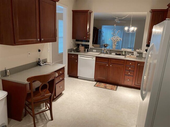 Foto del edificio - Furnished 2 Bedroom Sun City Rental