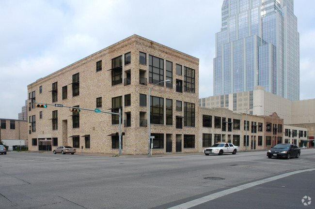 Foto del edificio - Brazos Lofts