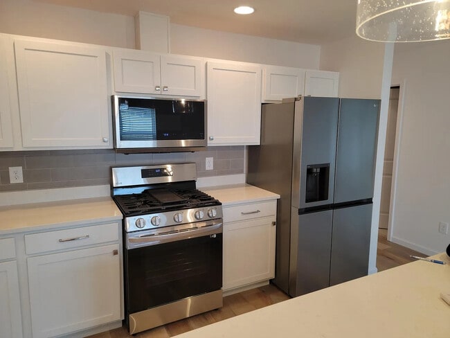 Building Photo - 7703 Mossy Landing Ln