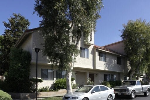Foto del edificio - 1050 E Imperial Hwy