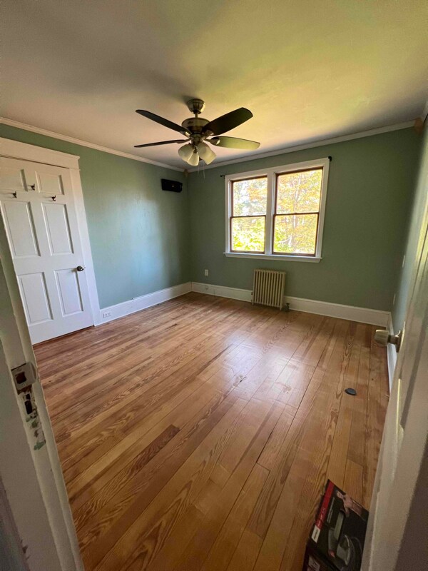 19 Crescent St, Derry, NH 03038 Room for Rent in Derry, NH