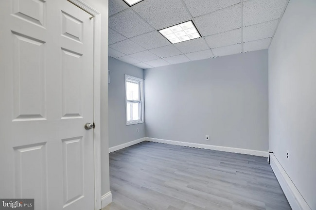 Building Photo - 10 E Carroll St