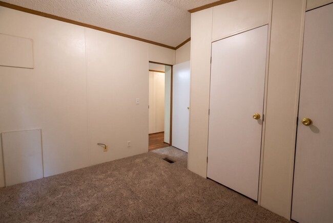Building Photo - 46 Peaceful Pines Dr
