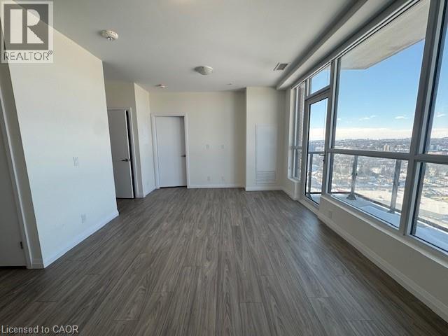 Building Photo - 104 Garment St