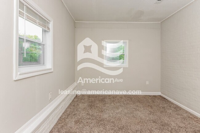 Building Photo - 5044 Wellborn Dr
