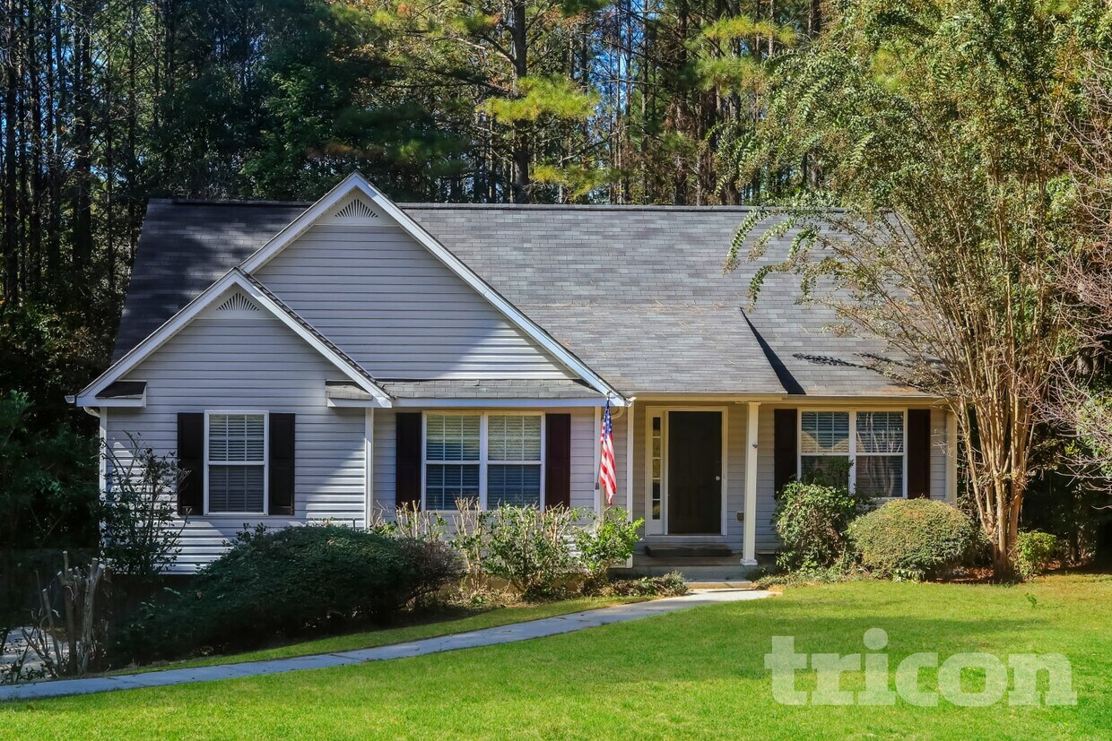 Primary Photo - 89 Hugh Ave