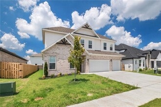 Building Photo - 550 Apollo Dr