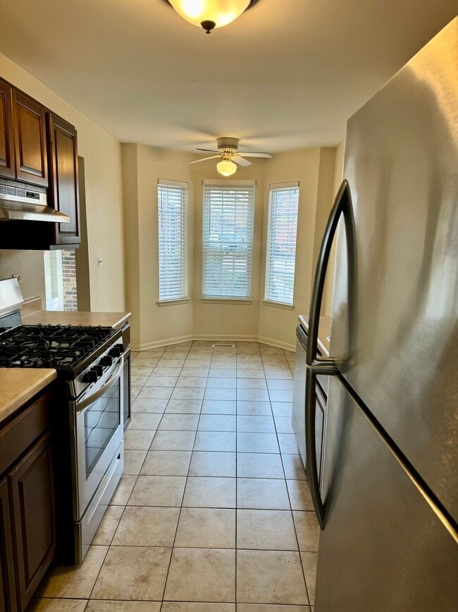 Building Photo - 1177 Russellwood Ct