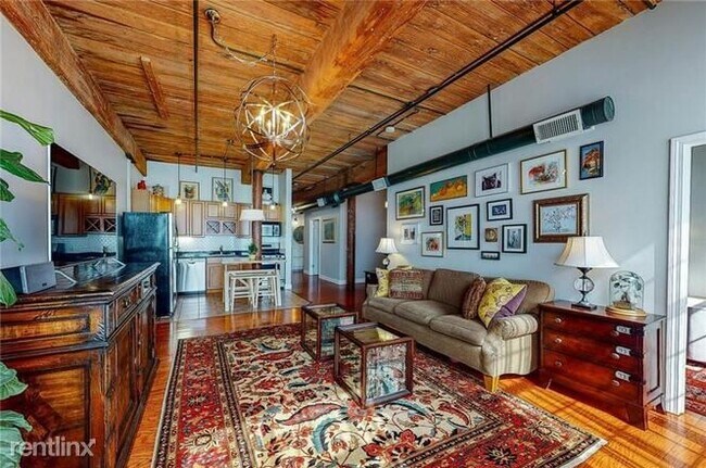 Foto del edificio - 1 br, 1 bath - 18 Imperial Pl Unit 2B
