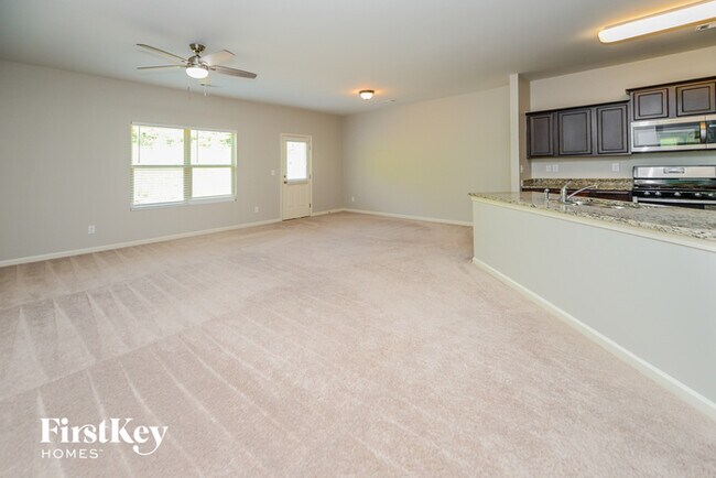 Foto del edificio - 530 Sunrise Ln