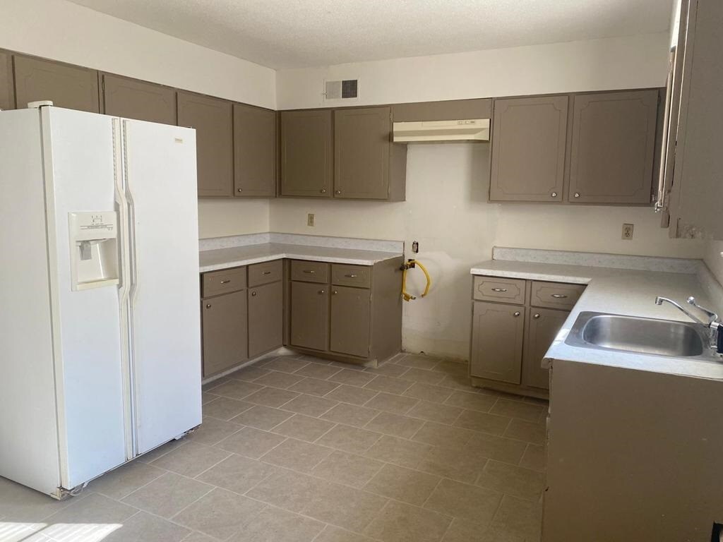 3210 13 Colony Mall Unit 1A, Memphis, TN 38115 Condo for Rent in