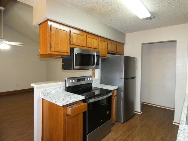 Building Photo - 322 Asbury Drive, Saginaw, TX 76179