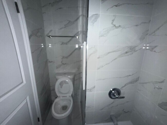 Foto del edificio - 25-45-45 44th St