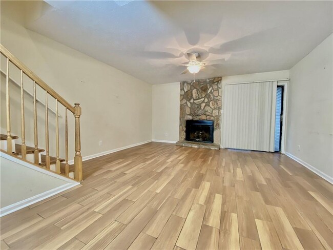 Foto del edificio - 2498 Hidden Cove Ct