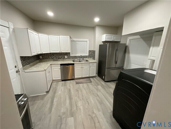 Foto del edificio - 2209 Fairmount Ave