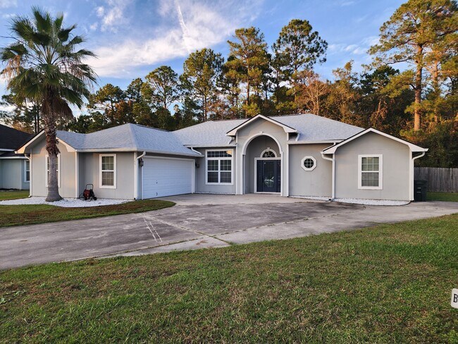 Building Photo - 105 Camellia Dr