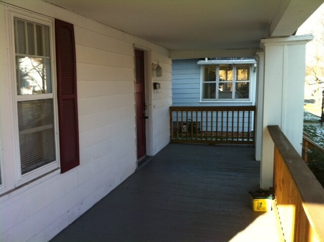 Building Photo - Beautiful 3 Bedroom 1.5 Bath Home