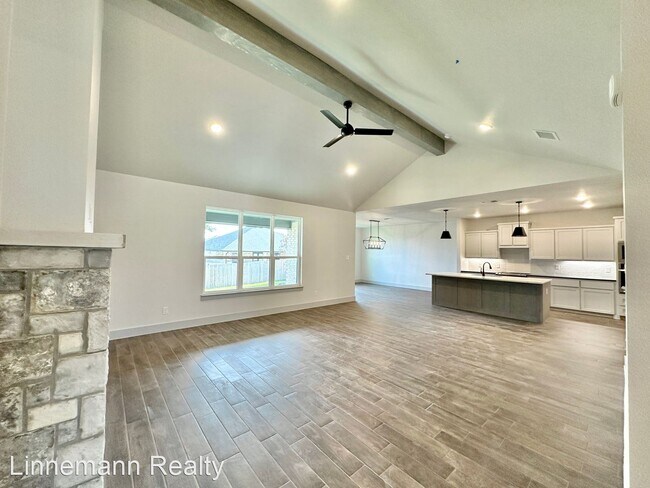 Foto del edificio - 4 br, 2.5 bath House - 8400 Kasen Avenue
