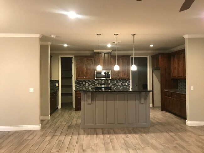 Foto del edificio - 7305 Nick St