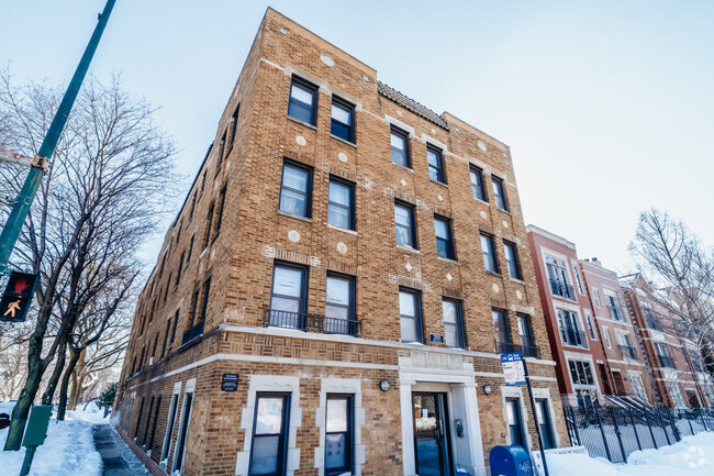 Building Photo - 2959 N Damen Ave