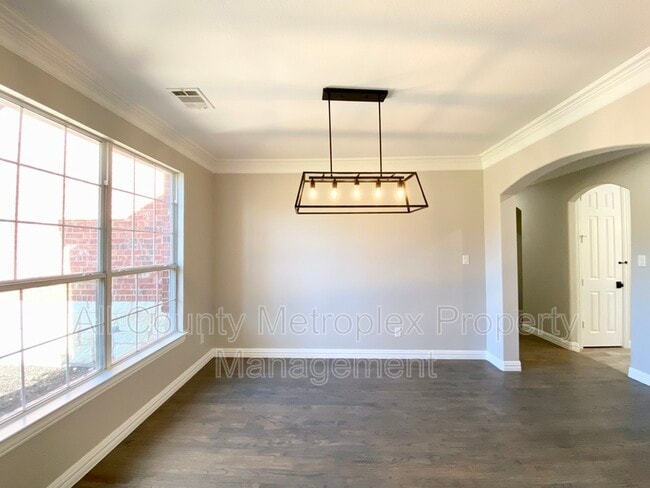 Building Photo - 1001 Siena Dr