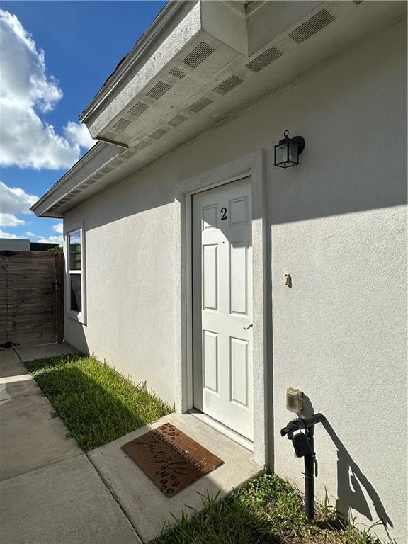 Building Photo - 10 West Dr