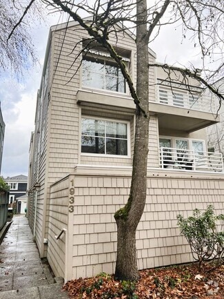 Building Photo - 1933 42nd Ave E