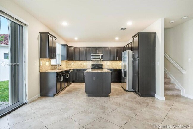 Building Photo - 17078 SW 91st St