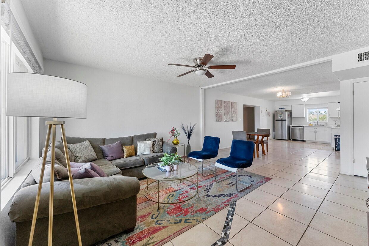 Primary Photo - 2357 W El Moro Cir