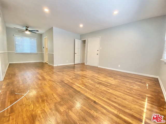 Foto del edificio - 6705 Franklin Ave