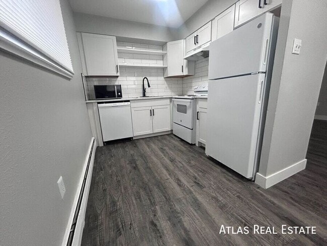 Foto del edificio - 551 S Fairfax St