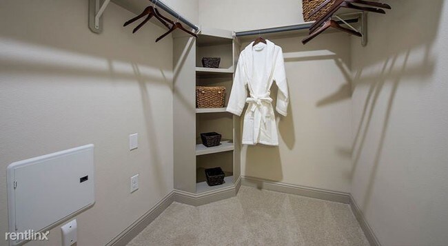 Foto del edificio - 1 br, 2 bath  - 25610 Timber Lakes Dr