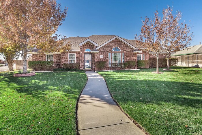 Foto principal - 5822 Andover - Now available in City Park!!!