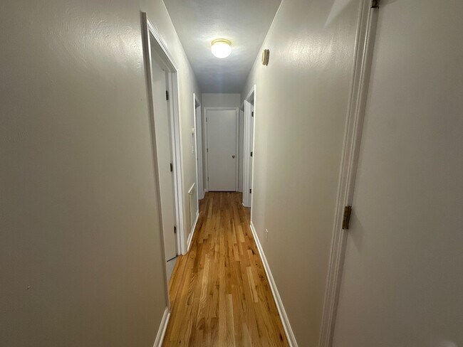 Foto del edificio - Salem 4 BR Home