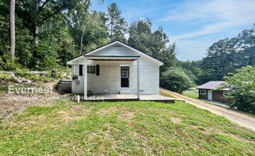 Building Photo - 33 Roach Hollow Rd