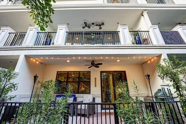 Foto del edificio - 626 Windward Cir