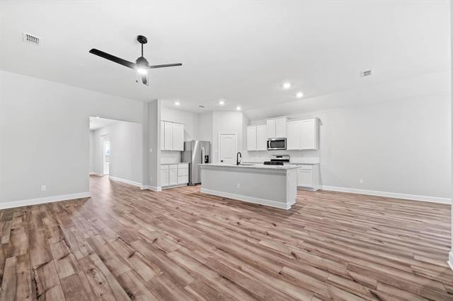 Building Photo - 628 Harbor Oaks Dr