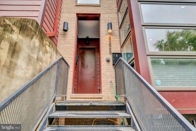 Building Photo - 3225 Sherman Ave NW