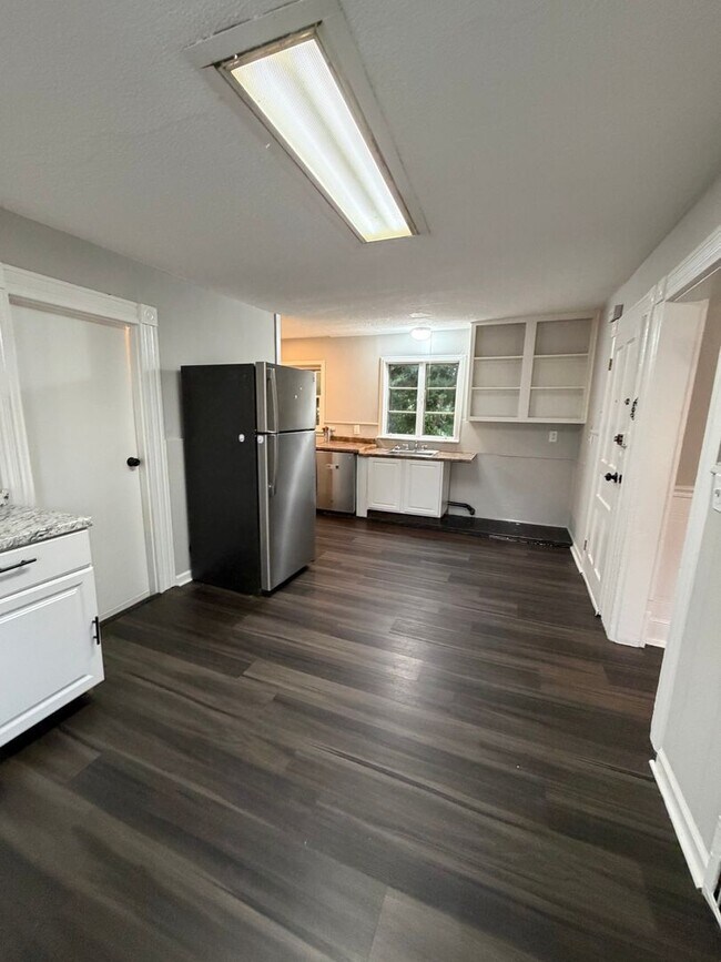 Foto del edificio - 82 Brookside Ave
