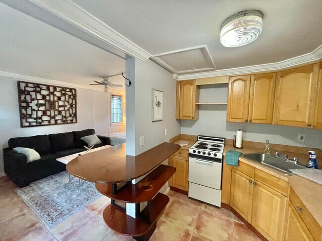 Building Photo - 706 NE 7th Court  Delray Beach Fl 33483