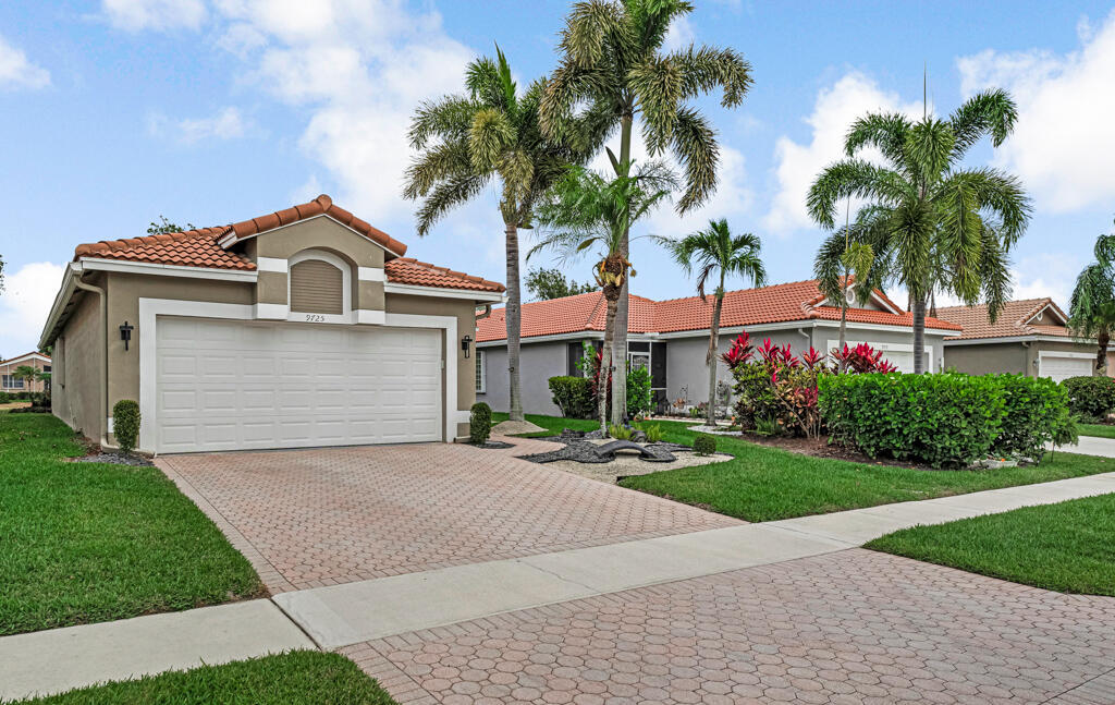 Foto principal - 9725 Cherry Blossom Ct