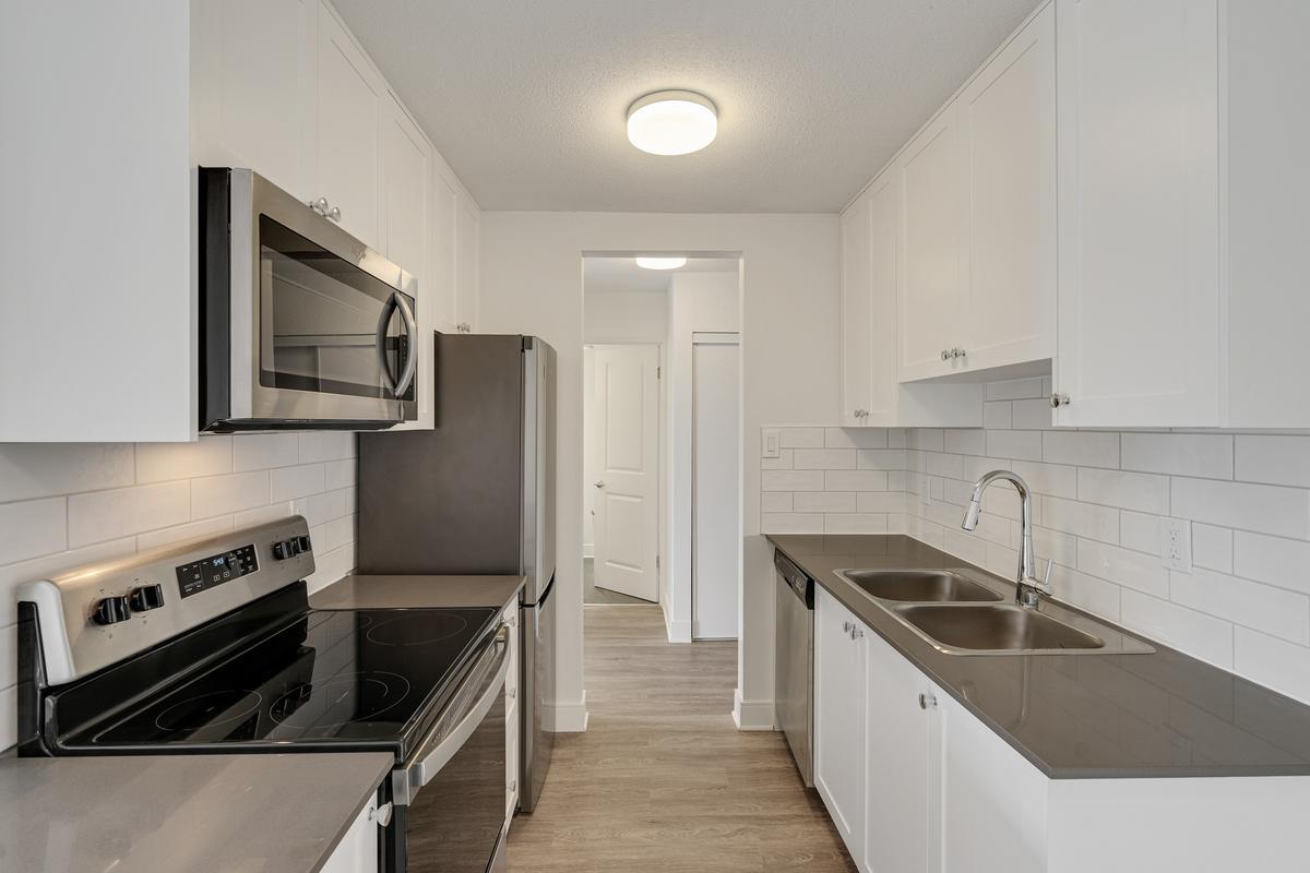 Seaside Place Apartments Apartments 531 W Bay Ter Victoria, BC