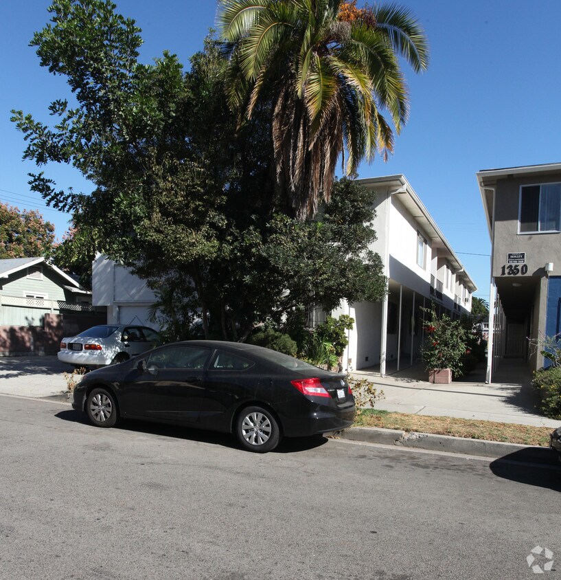 Foto principal - 1352 N Citrus Ave