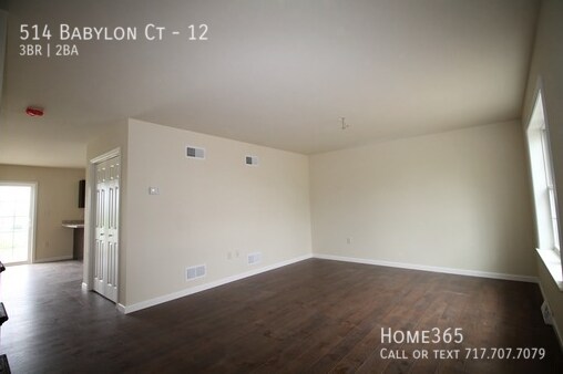 Building Photo - 3 Bedroom in Willow Ridge Community!