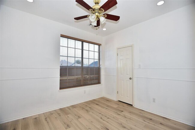 Foto del edificio - 1503 Natural Bridge Ln