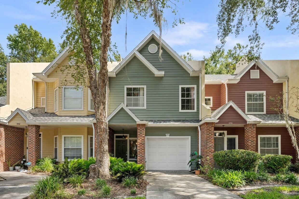 Foto principal - New Listing in Monticello at Mill Pond – S...