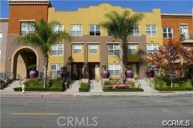 Foto principal - 68 E Bay State St
