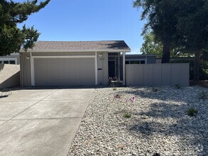 Building Photo - 2598 Heatherlark Cir