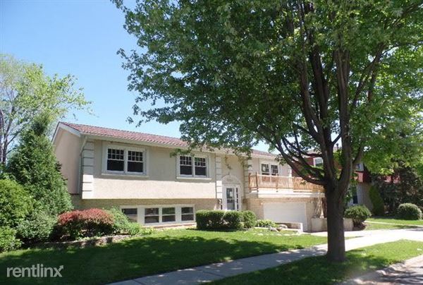 Building Photo - 9221 N Courtland Dr