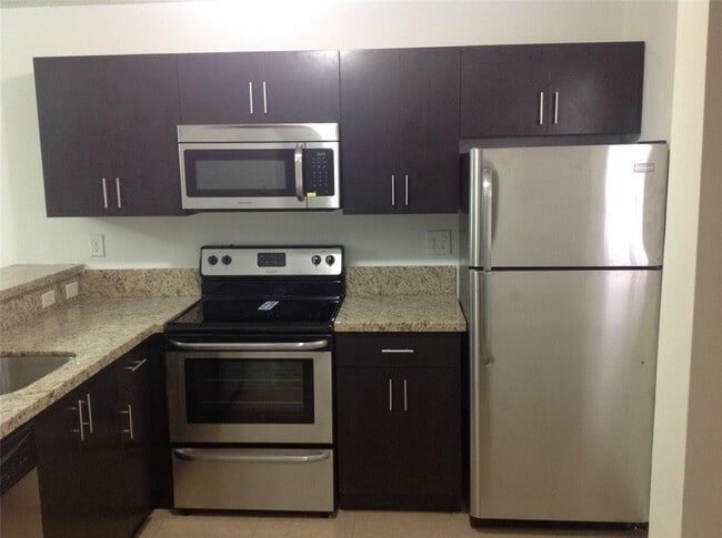 Foto del edificio - 9968 Nob Hill Ln